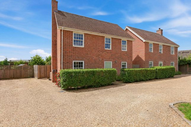 4 Willow Tree Yard, Shop Street, Woodbridge photo 4