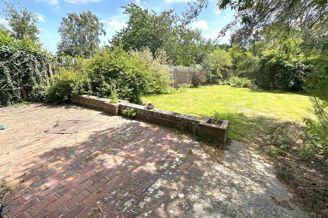 2 Ringletts Cottages, Whatlington Road, Battle photo 4