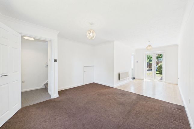 9 Woodland Close, Thetford photo 2