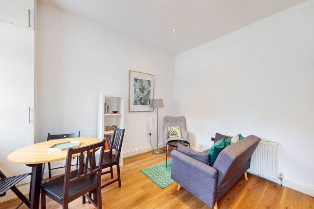 Thumbnail Flat to rent in Brooksby's Walk, London