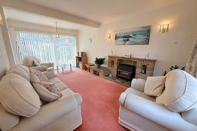 2 Leith Avenue, Sale photo 2