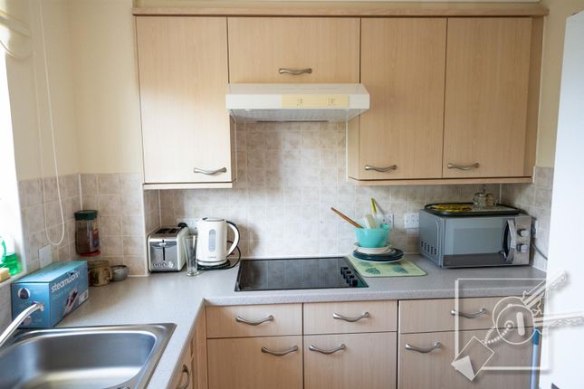 61 Nelson Court, Glen View, Gravesend photo 4