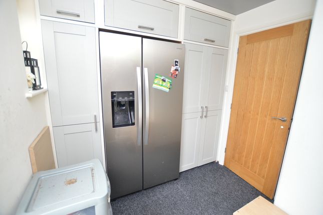 2, Balmoral Drive, Market Drayton photo 5