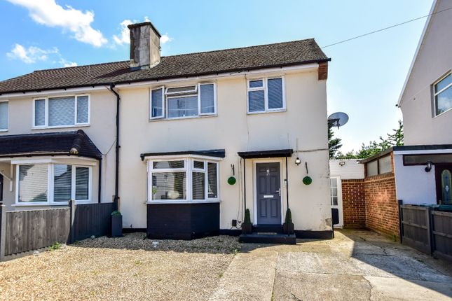 Thumbnail Semi-detached house for sale in Broomfield Rise, Abbots Langley