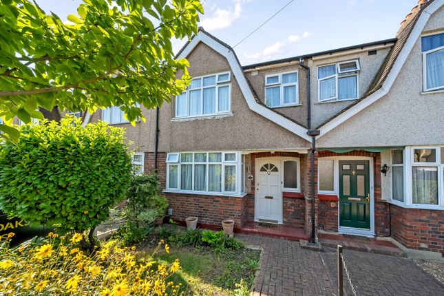 Thumbnail Terraced house for sale in Heatherdene Close, Mitcham