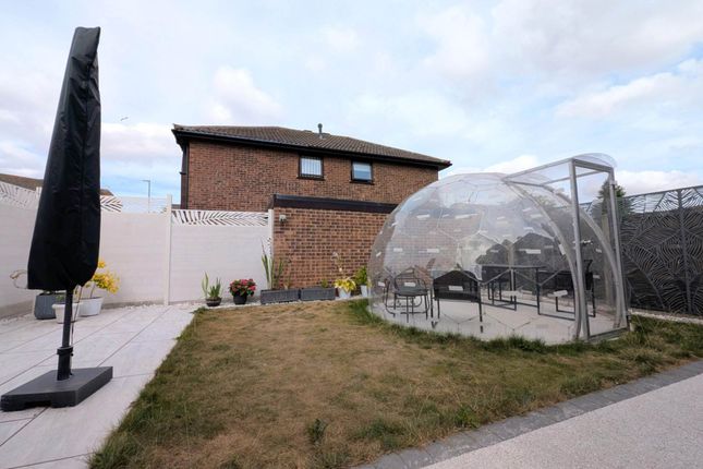 21, Medeswell Close, Norwich photo 3