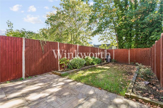 30, Finsbury Park Avenue, London photo 4