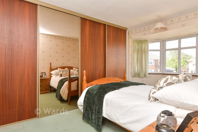 3, Meadow Walk, Snodland photo 4