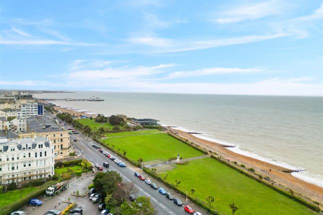 Flat 4 Alastair Court, 30 Compton Street, Eastbourne photo 2