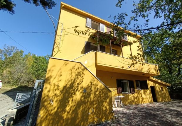 Thumbnail Detached house for sale in Pennapiedimonte, Chieti, Abruzzo