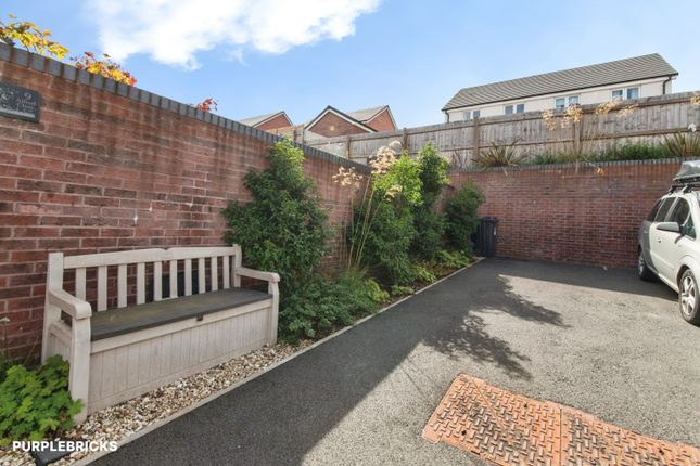 9, Alfred Close, Cullompton photo 4