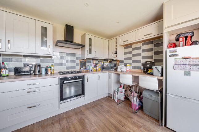 27, Londesborough Way, Lincoln photo 2