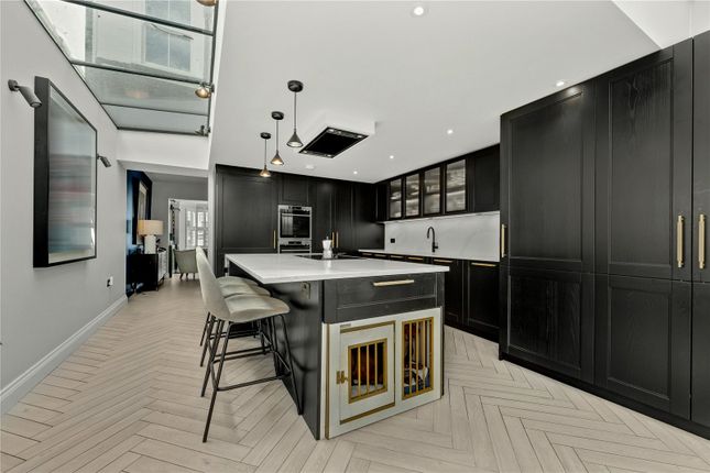 2, Giggs Hill Villas, Thames Ditton photo 3