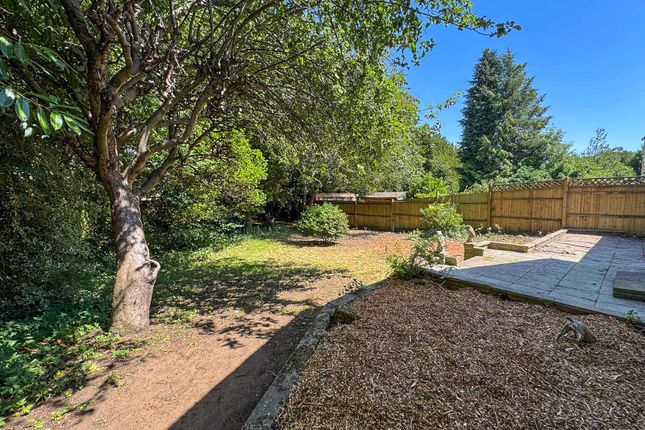 1, Milford Lodge, Godalming photo 4