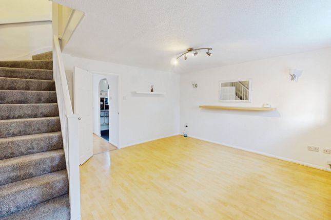 24, Coppice Gate, Cheltenham photo 5
