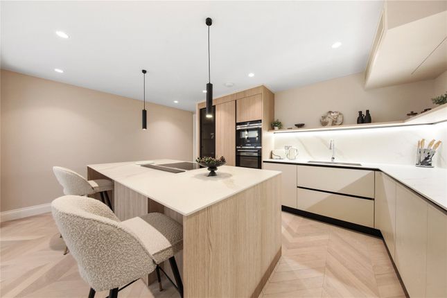 Mews house for sale in Waldron Mews, London