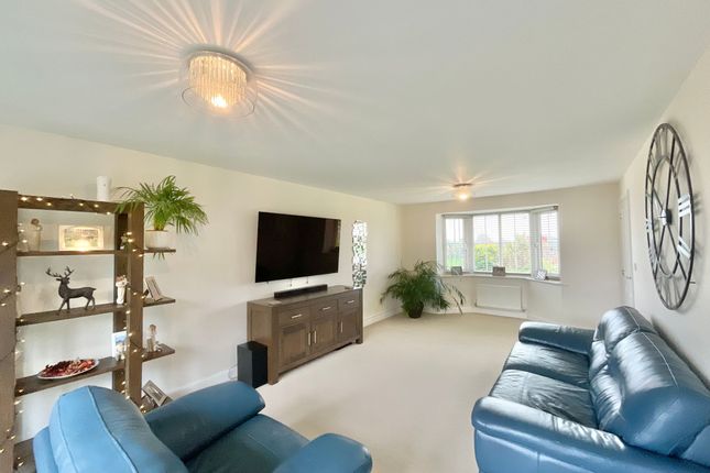 76 Hazel Way, Nantwich photo 3