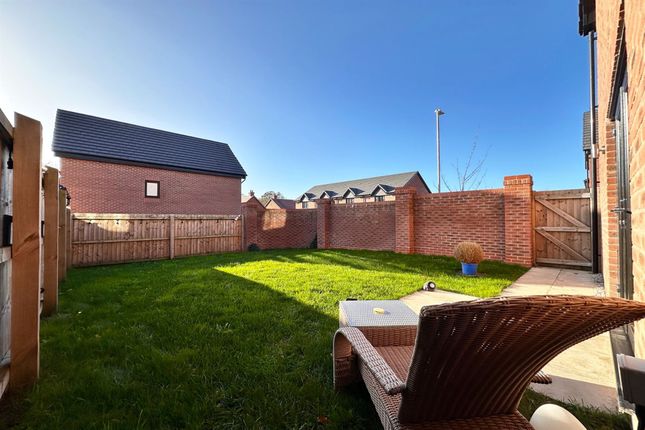 1 Newcome Drive, Stockport photo 4