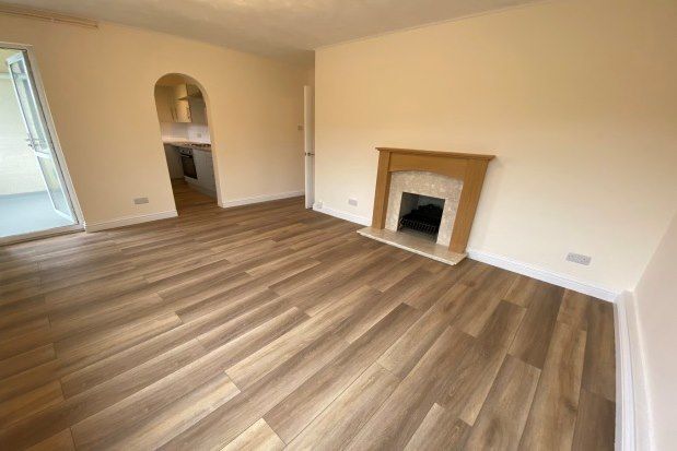 Thumbnail Flat to rent in Selsfield Drive, Brighton