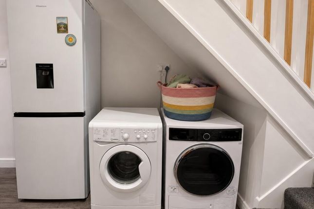6A, Charnwood Grove, Nottingham photo 3