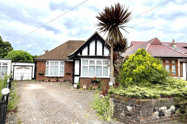 Thumbnail Detached bungalow for sale in Elmcroft Close, Chessington, Surrey.