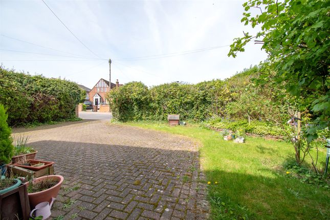 Bungalow for sale in Penn Road, Park Street, St. Albans, Hertfordshire