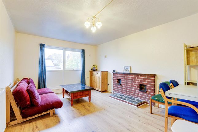31 Lismore Close, Nottingham photo 2