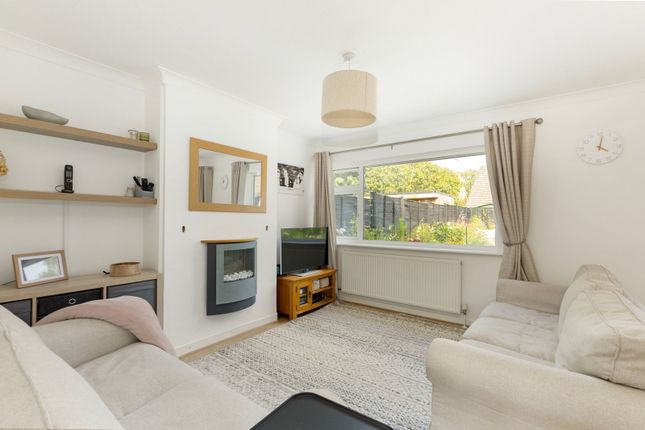 6, Stockton Close, Cheltenham photo 2