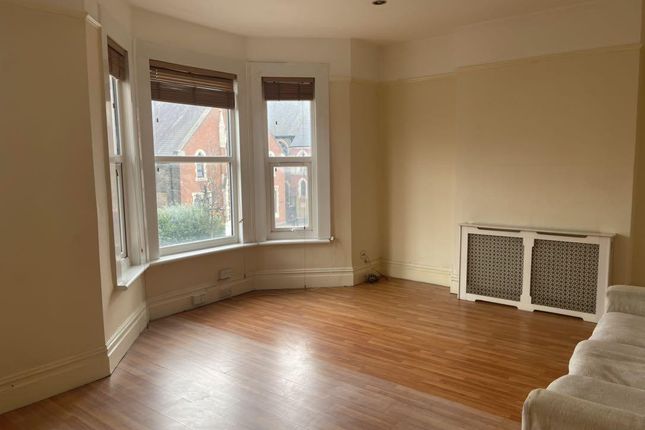 Flat to rent in First Floor Flat, London