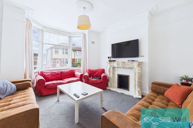 24, Carlton Road, Salford photo 3