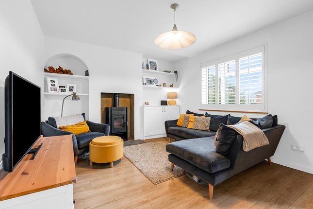 8, Woodland Road, Hertford photo 4