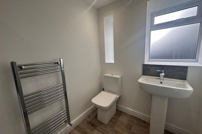 63, Queensberry Road, Burnley photo 5