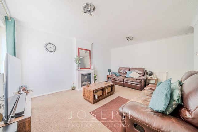 20 Neath Drive, Ipswich photo 4
