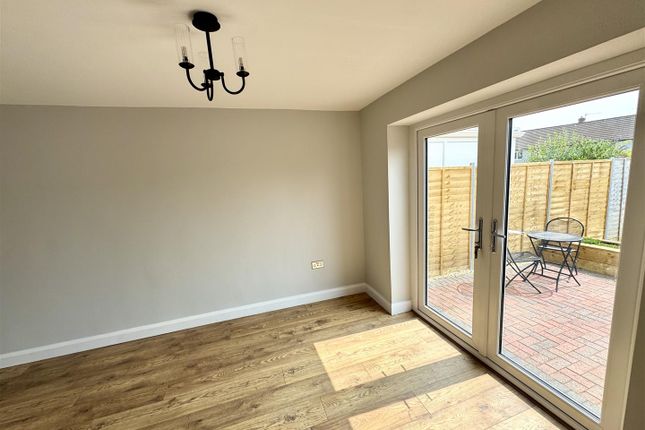 10, Queens Road, Chepstow photo 2