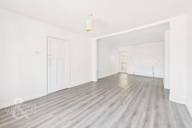 124 Hercules Road, Norwich photo 5