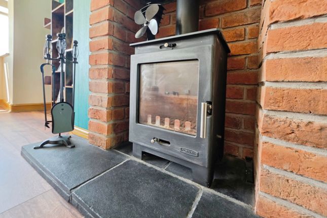 1, Alders Road, Biddulph Moor photo 4
