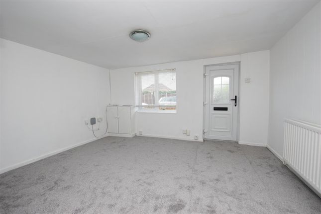 3, Wanborough Road, Swindon photo 2