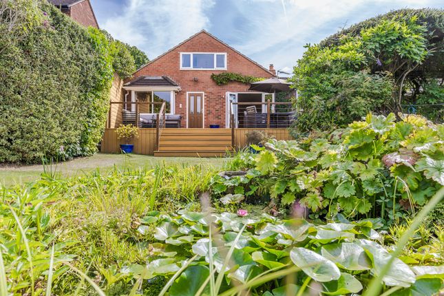Lyndisfarne Quarry Lane, Tarporley photo 2