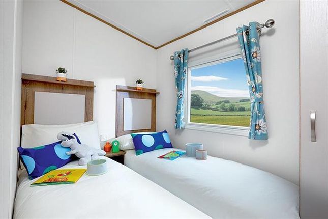 Away Resorts - Mersea Island, Fen Lane, Colchester photo 4