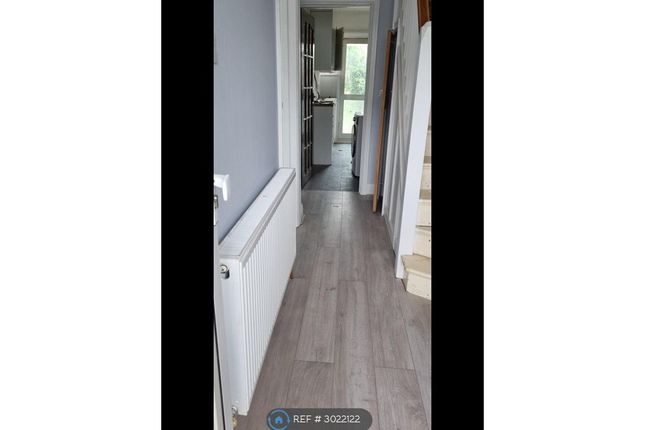 Drake Road, Rayners Lane photo 5