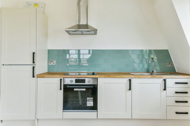 Flat for sale in 130 Gipsy Hill, London
