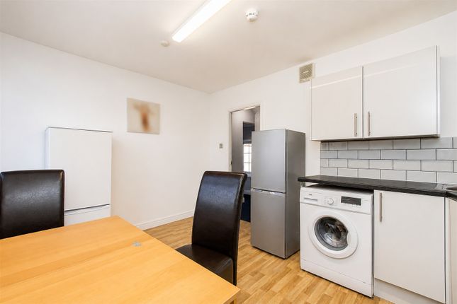 FLAT 2, BIRMINGHAM photo 4