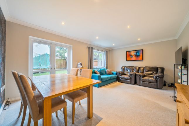 4, Litchford Road, New Milton photo 2