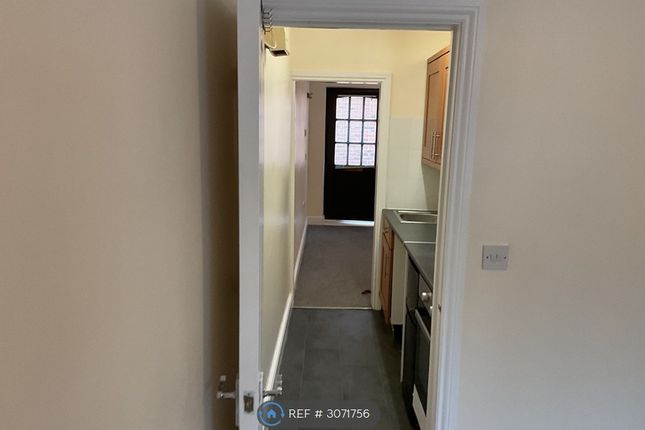 Bricket Lodge, Lye Lane Bricket Wood, St Albans photo 5