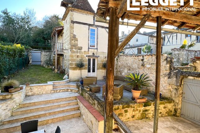 Thumbnail Villa for sale in Lauzun, Lot-Et-Garonne, Nouvelle-Aquitaine