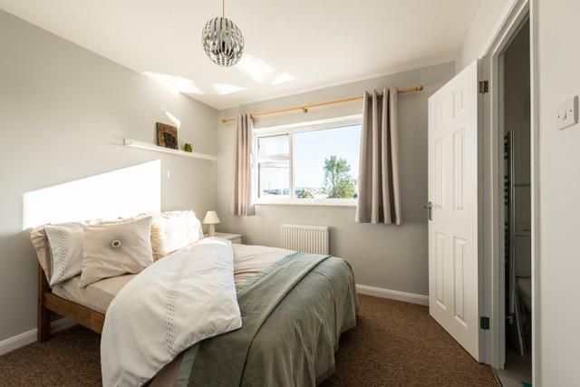Thumbnail Property to rent in Mallory Close, Taunton