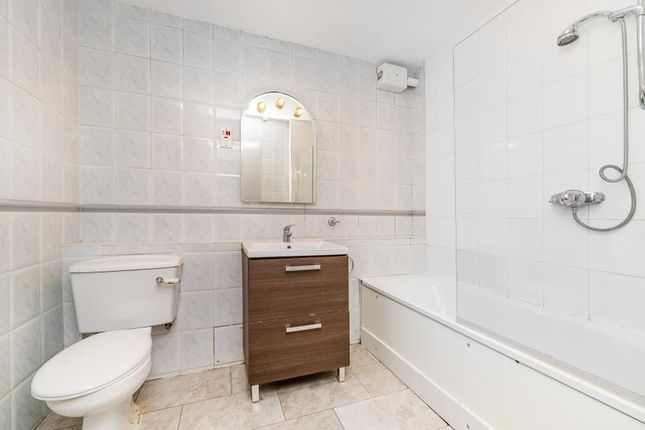 Flat for sale in Church Road, Richmond