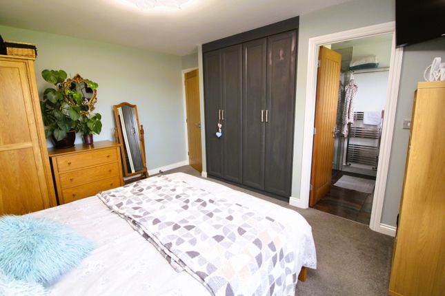 2, Stockmoor Drive, Bridgwater photo 4