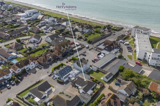 3-bed other on 2 Watersedge Gardens, Chichester, £640,000