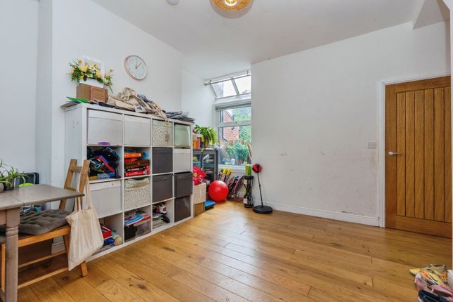 11, Linton Road, Greater Manchester photo 4